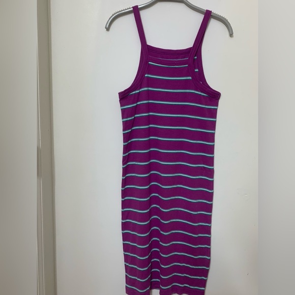 Obey - Picture 2 of 4